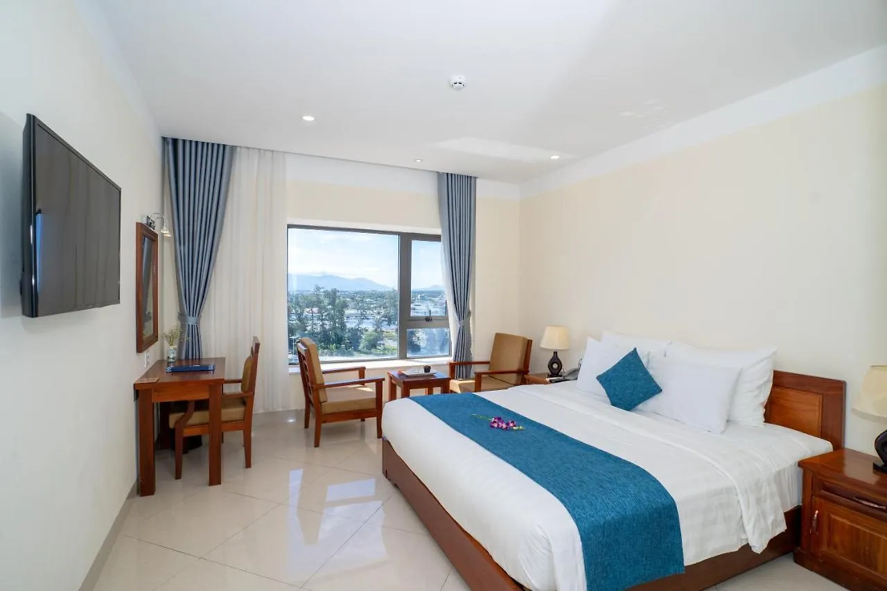 ****  Navy Hotel Cam Ranh Vietnam