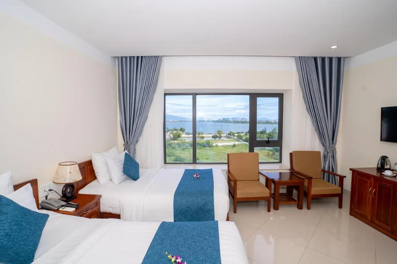 Navy Hotel Cam Ranh 4*,