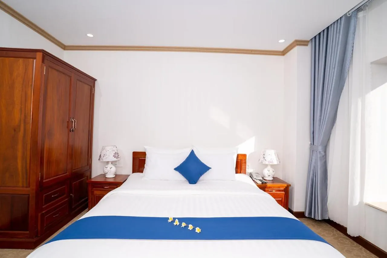 Navy Hotel Cam Ranh 4*,