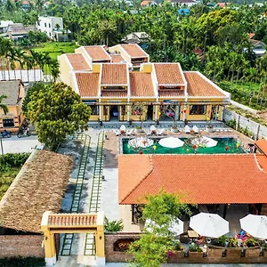 **** Resort Village Vietnam