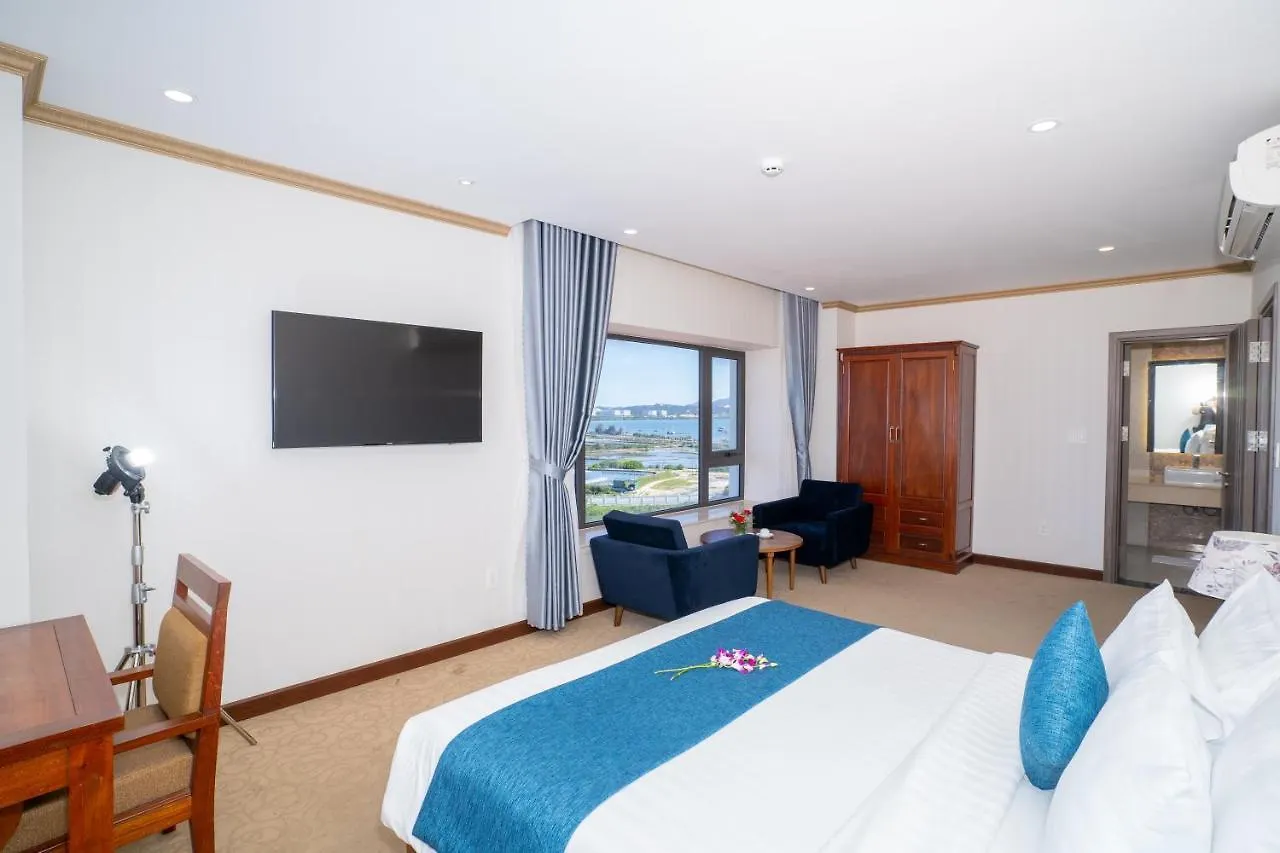 Navy Hotel Cam Ranh