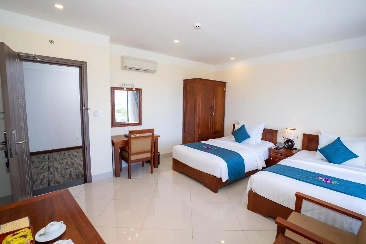Navy Hotel Cam Ranh 4*,
