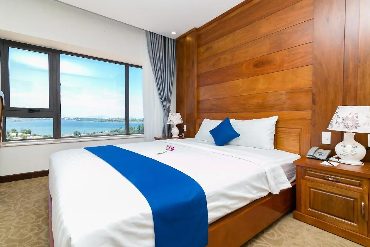 Navy Hotel Cam Ranh